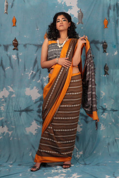 Maach Sunehri | Handwoven Begumpur Cotton Saree