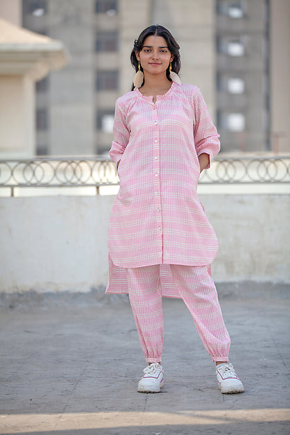 Kora Gulabi | Handwoven Check Co-ord Set